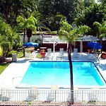 Baymont By Wyndham Sarasota 