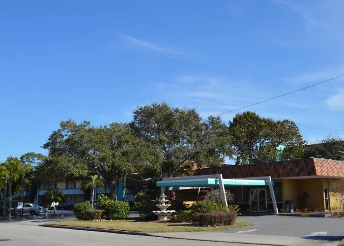 Baymont By Wyndham Sarasota